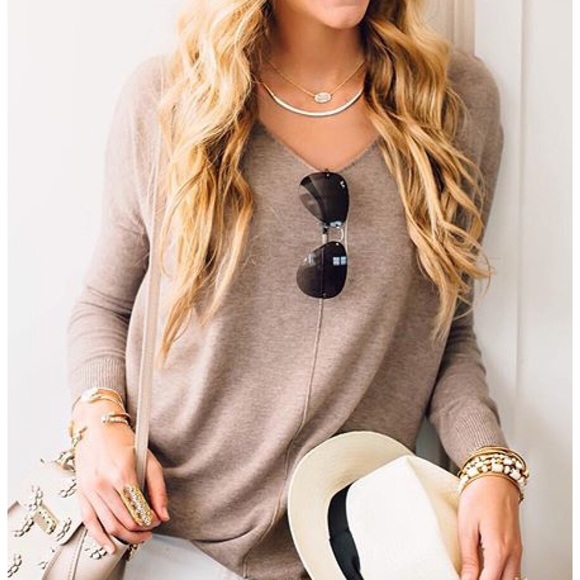 Blancheaux Tops - Mocha soft front seam pullover